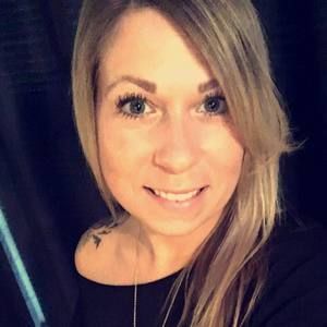 Meet your Posher, Dana